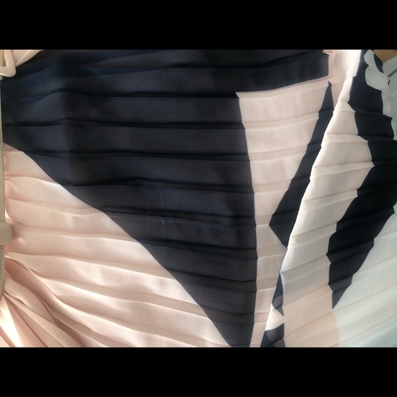 French Connect Size 4 Flared Dress - Picture 7 of 7